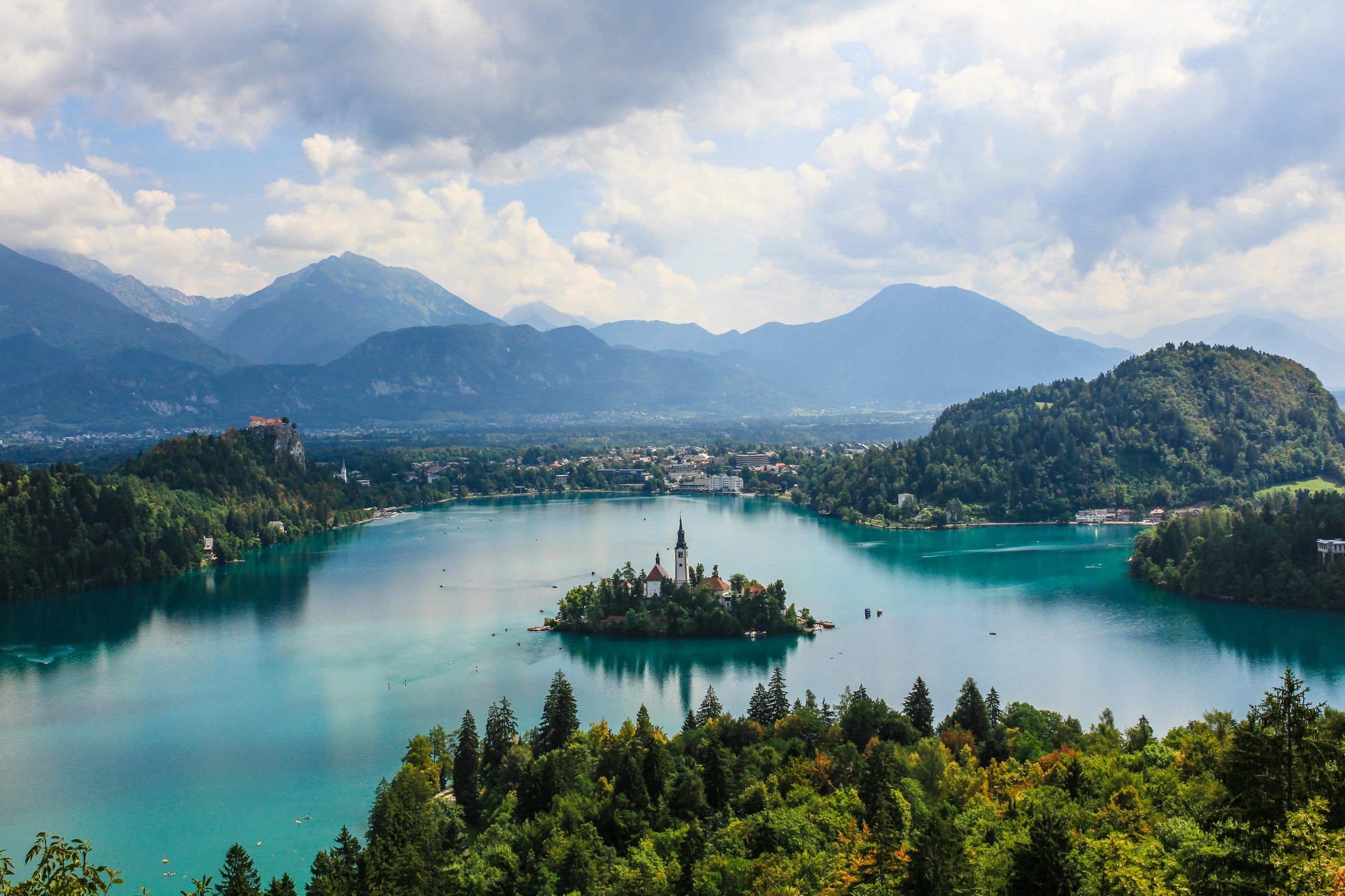 Move to Slovenia Noirberg
